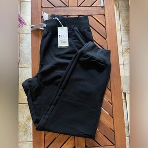 Figs Clara Joggers Scrub Pants. Women’s. Black. Medium Petite. NWT